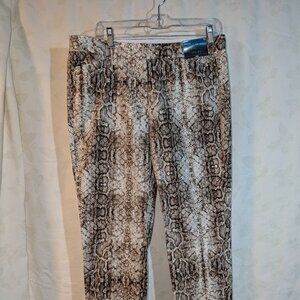 Worthington Women's Regular Fit Ankle Capri Pant Size 10 NWT Snake Print